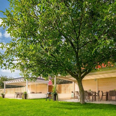Pensjonat Marynarski - Apartamenty Darlowko Ngoại thất bức ảnh