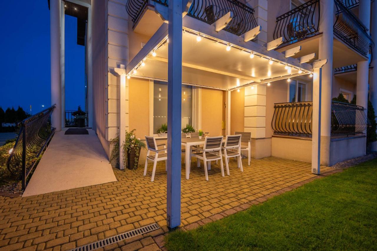 Pensjonat Marynarski - Apartamenty Darlowko Ngoại thất bức ảnh