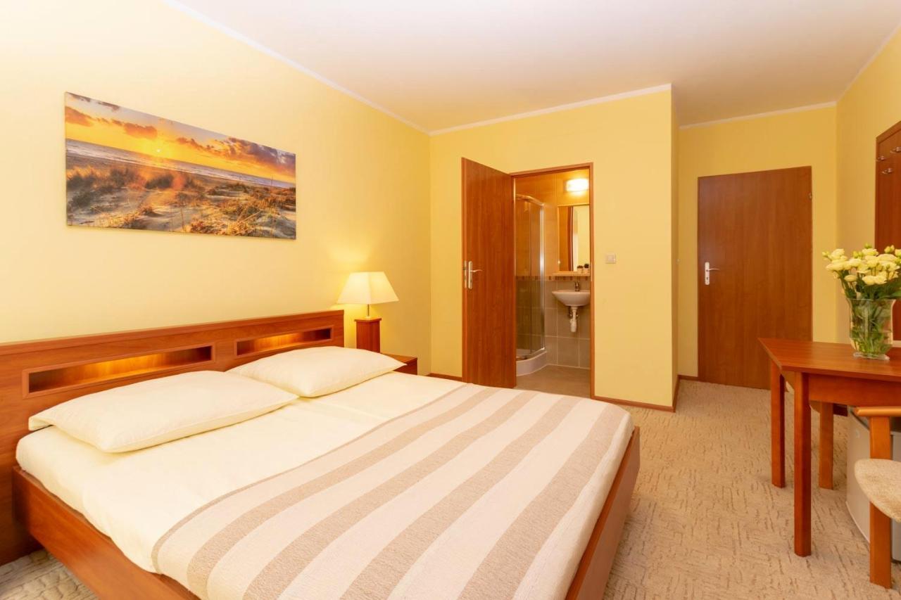 Pensjonat Marynarski - Apartamenty Darlowko Ngoại thất bức ảnh