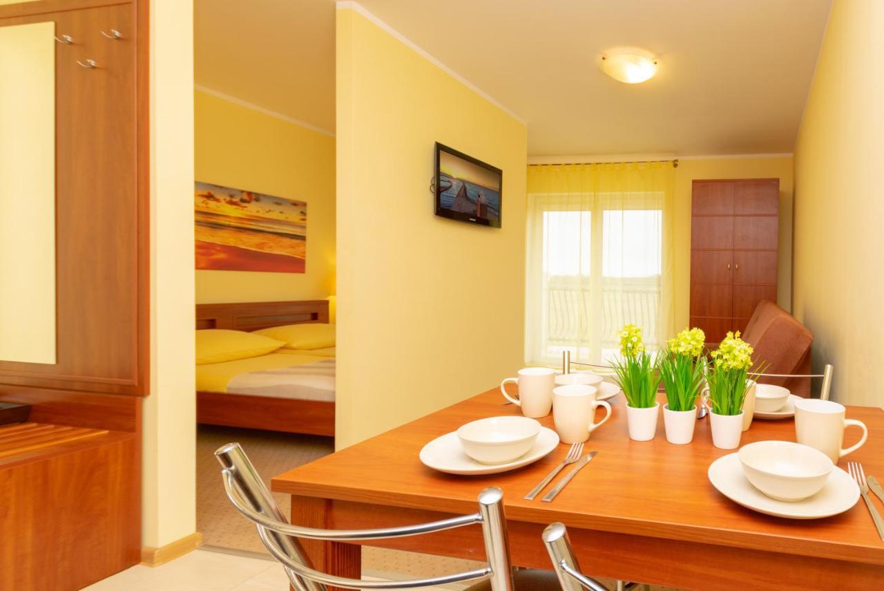 Pensjonat Marynarski - Apartamenty Darlowko Ngoại thất bức ảnh